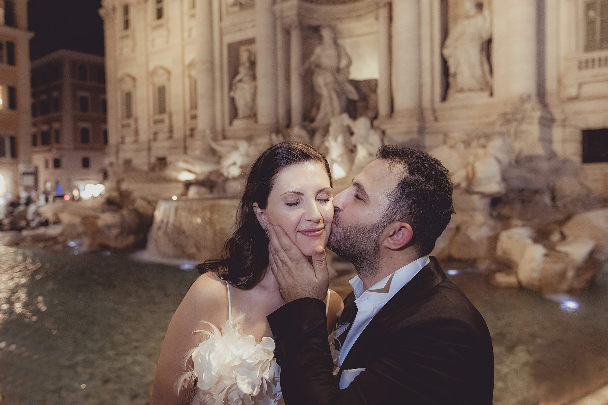 fotografo matrimonio roma destination wedding photographer rome italy in trevi fountain